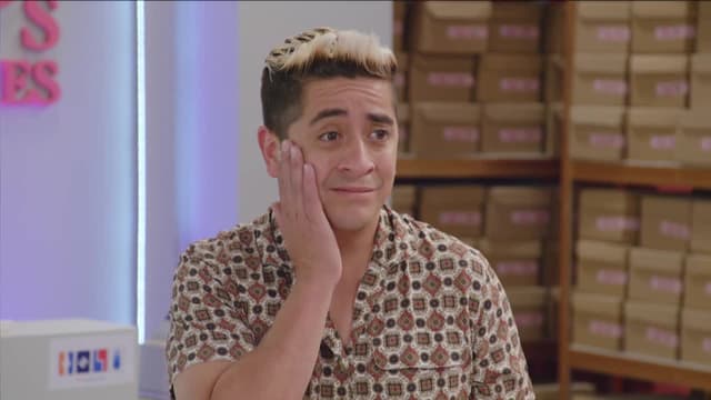S05:E13 - Mone Hormones