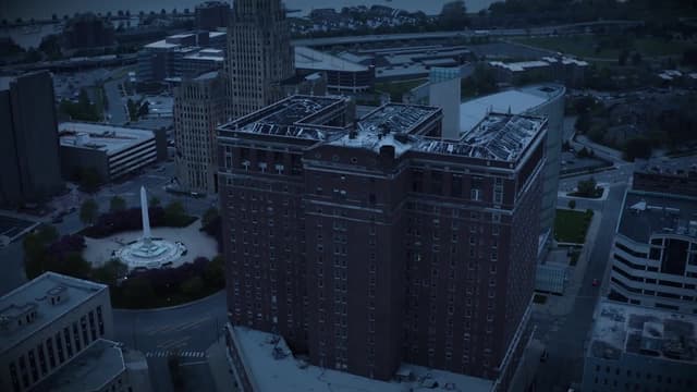 S02:E11 - Rolling Hills Asylum