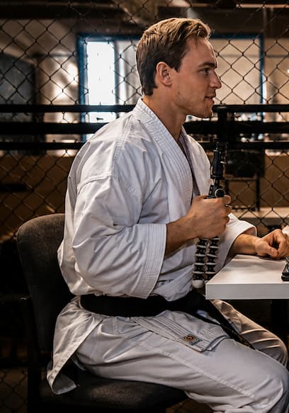 Póster de S01:E06 - I Confronted Steven Seagal