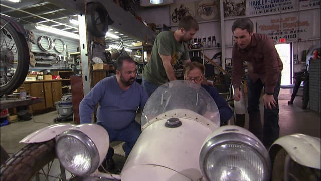 S05:E13 - The Belly Dance