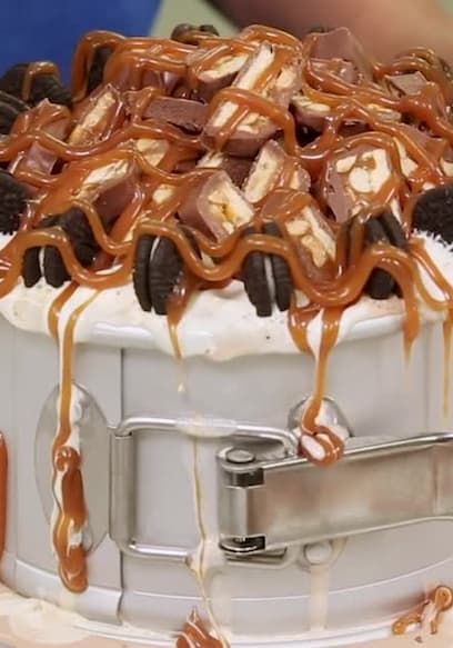 S01:E05 - How to Make an Ice Cream Cake With How to Cake It and Mike Chen | Coneheads poster