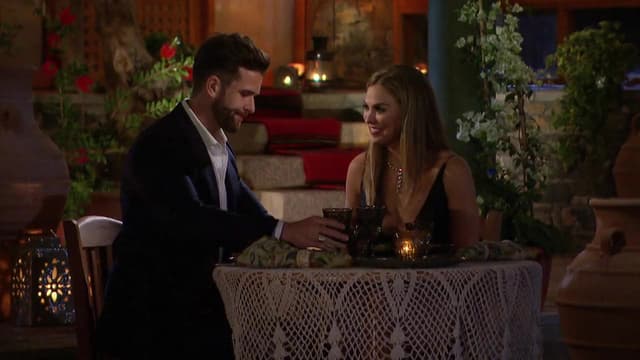 S15:E10 - Episode 10