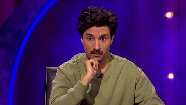 S01:E11 - Holy Smokes, White Shrek & the Wisdom Tooth Fairy