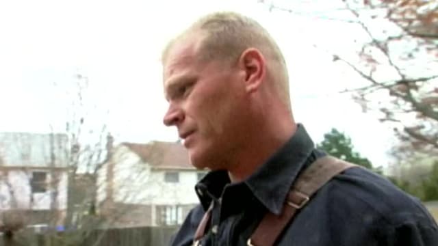 S01:E10 - Tiles and Tribulations