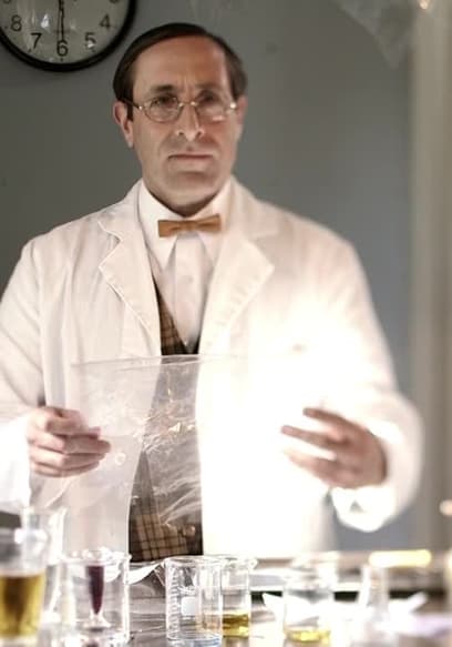 S07:E01 - The Invention of Cellophane poster