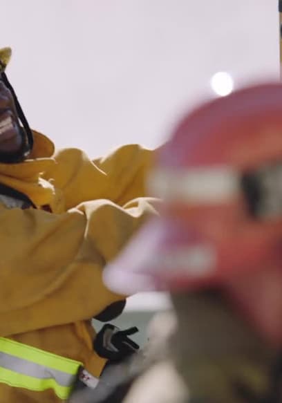 Watch Kevin Hart: What the Fit S01:E08 - Firefighting With Niecy Nash ...