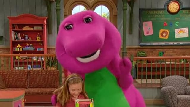 S11:E17 - El juego de la culpa / ¿Cómo te llamas?