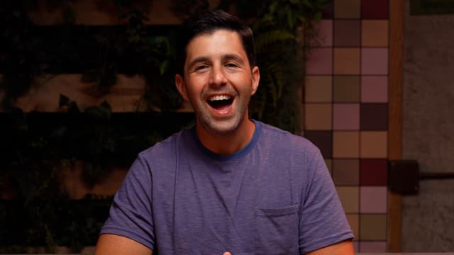 S01:E17 - Josh Peck Eats His Last Meal