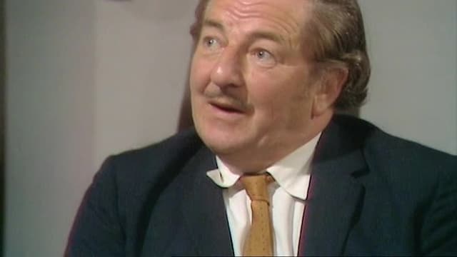 S01:E24 - It's the Rich Wot Gets the Pleasure