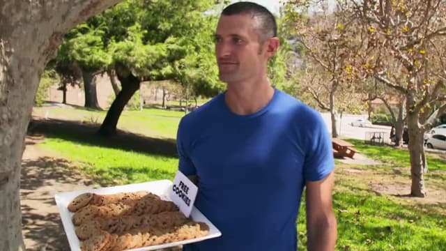 S01:E01 - Hack My Commute