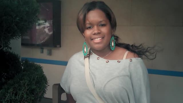 S01:E04 - The Cops, the Fugitive, the Nurse, and Her Lover