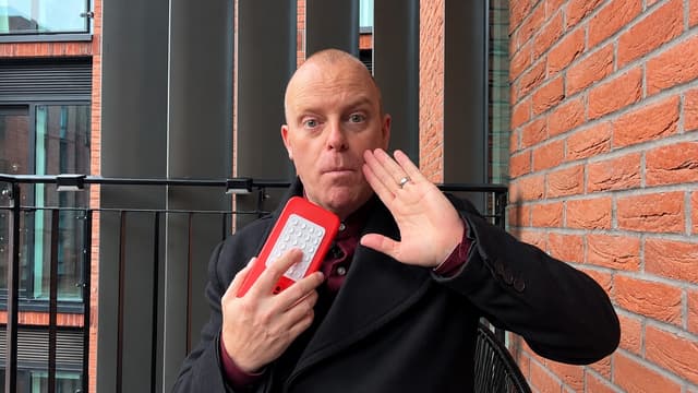 S01:E09 - Prank Calling Services & Specialists