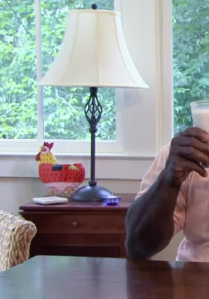 S01:E13 - Almond Milk, Scapegoat, Buffalo Wings poster
