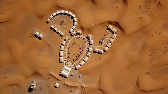 S01:E01 - Africa