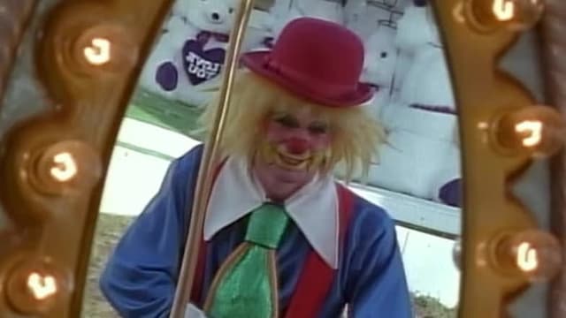 S01:E11 - No Clowning Around