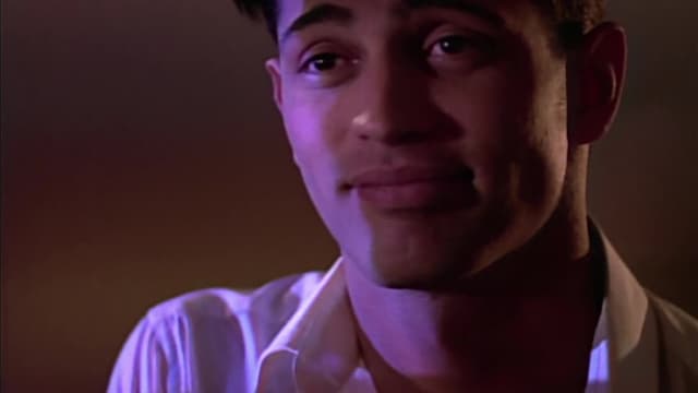 S01:E10 - The Bounty Hunter