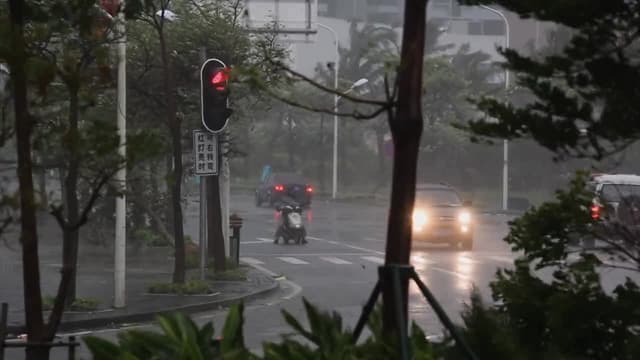 S04:E08 - Challenging the Weather