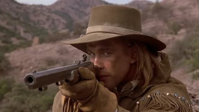 S01:E17 - Decoy