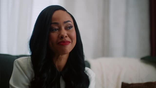 S01:E05 - A Woman’s Worth