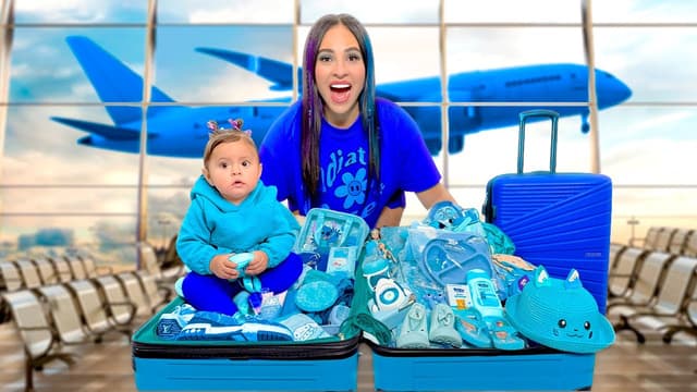 S01:E19 - Viajando solo de color azul turquesa por una semana