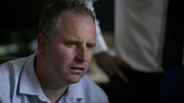 S03:E03 - Brawl at the Bank