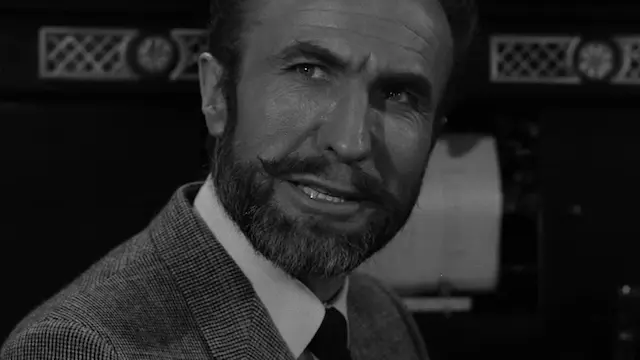 S03:E22 - A Piano in the House