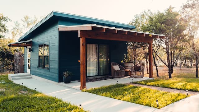 S01:E05 - Taking a Tiny Dip & Napa Valley in Texas