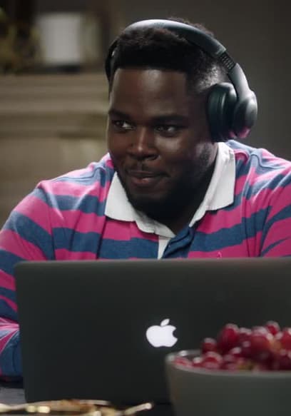 S04:E04 - Feel Free to Comment poster