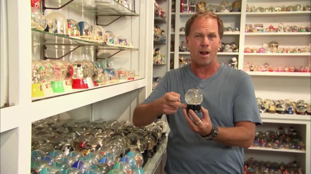 S01:E01 - Corbin's Snow Globes