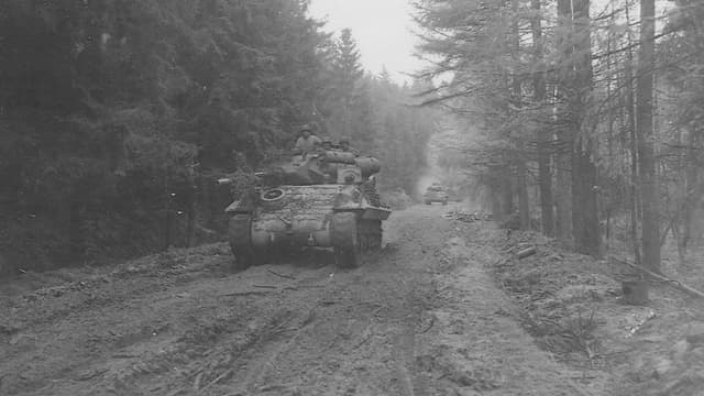 S08:E01 - Hell in the Hurtgen Forest