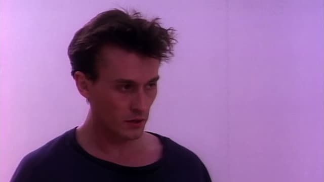 S01:E03 - You Have the Right to Remain Silent