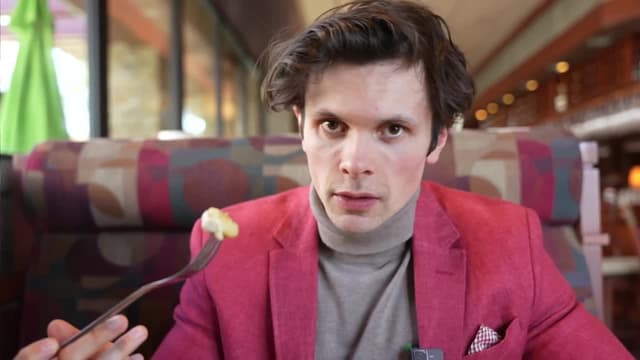 S01:E07 - Trying the World's "Healthiest" Restaurants