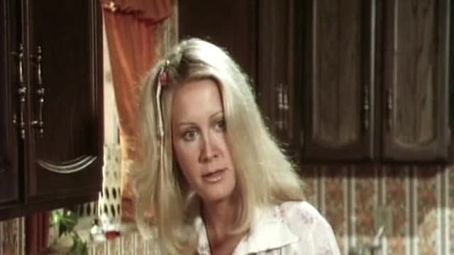 S01:E02 - Community Spirit