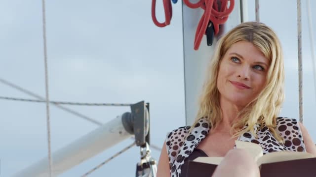 S01:E01 - Adrift