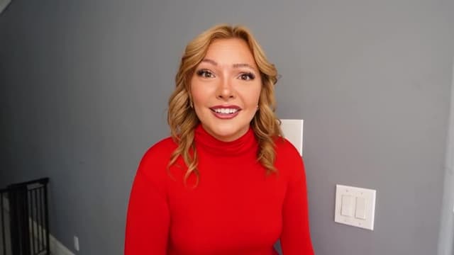 S01:E10 - Extreme Camouflage: Boys vs. Girls Edition