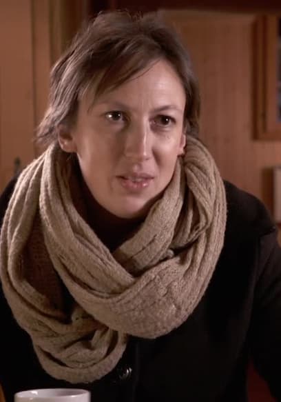 S01:E01 - Bear's Wild Weekend With Miranda Hart poster