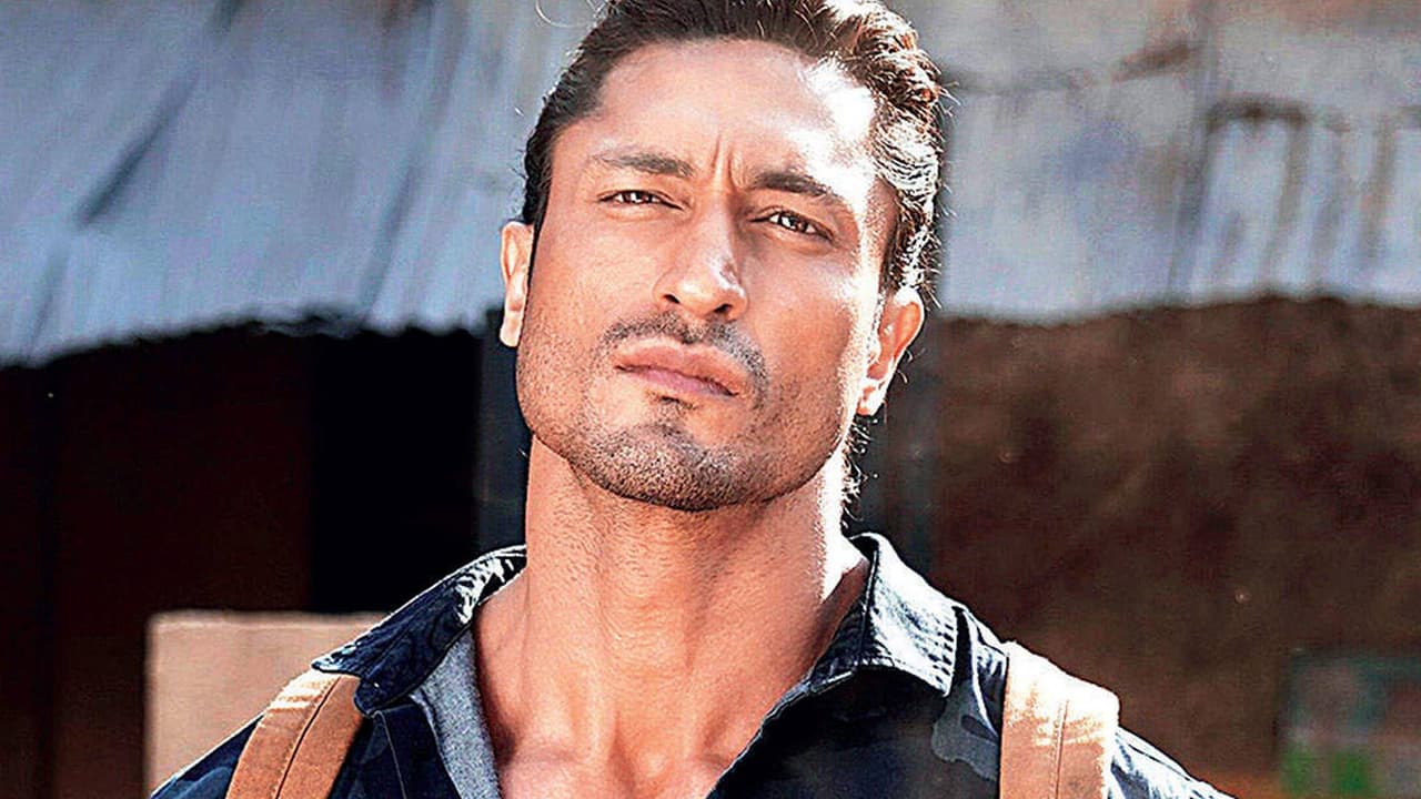 Watch Commando 3