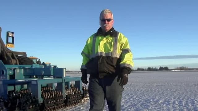 S01:E02 - The Yeti Strikes Back