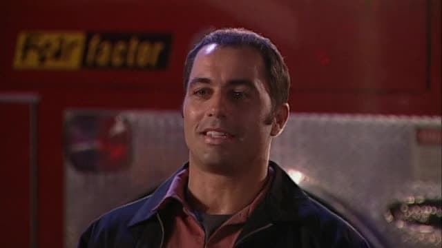 S03:E07 - Burning Building / Scorpion Pit / Rotating Climbing Wall