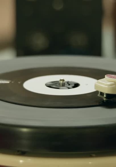 S06:E54 - Sound System Turntable, Coronation Chair and Codebreaker's Case poster