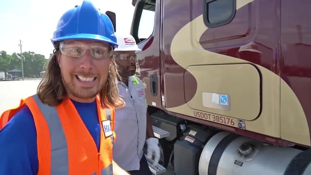 S02:E11 - Semi Trucks for Kids / Learn About Semi Trucks for Toddlers