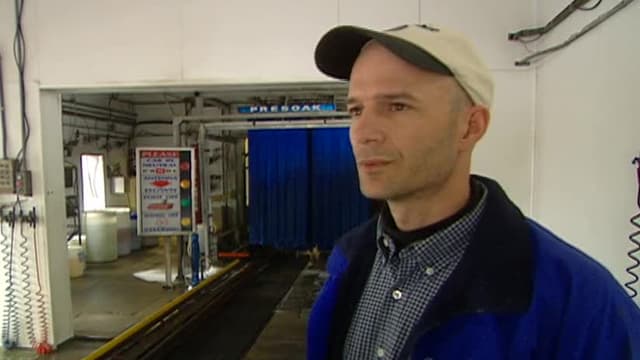 S03:E18 - Detroit: A Coed's Secret Life