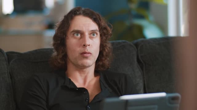 S01:E07 - Job Training