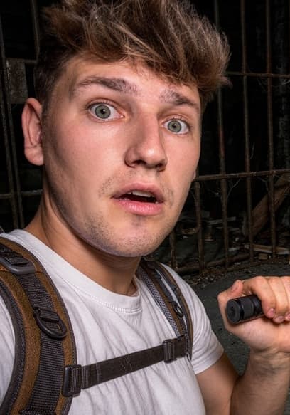 S04:E15 - Haunted Prison and Spiderman Stunts poster