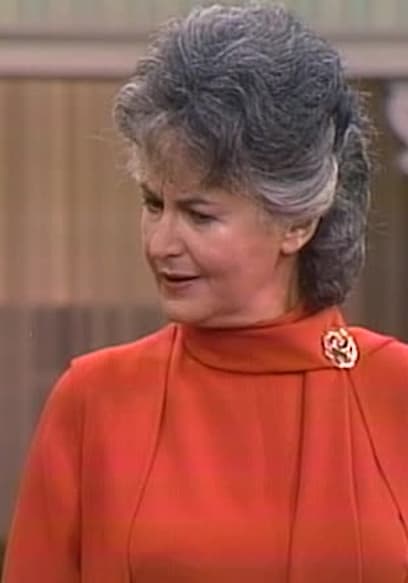 S01:E111 - Maude's Reunion poster