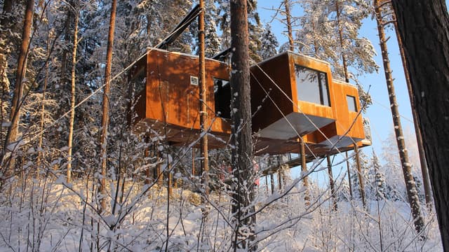 S01:E01 - The Tree Hotel (Swedish Lapland)