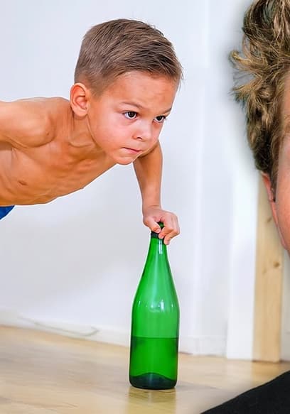 S07:E10 - Extreme Kids Skills Compilation poster