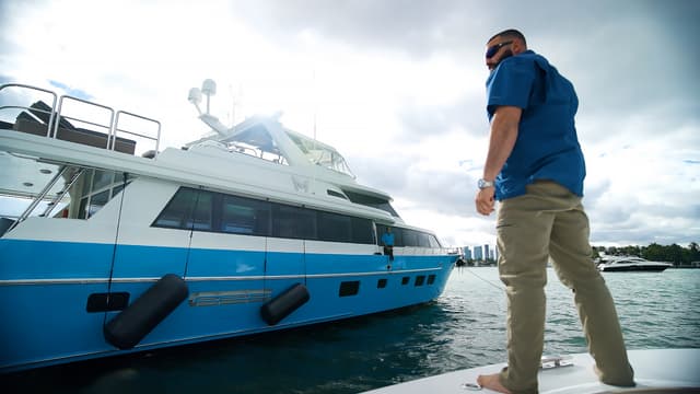 S01:E05 - Tom's "Team Monarch"