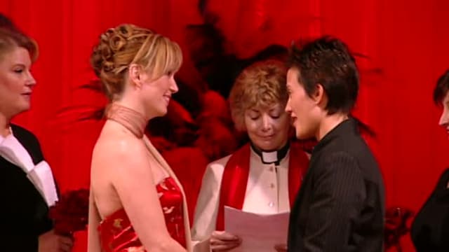 S01:E02 - Debbie and Nikki