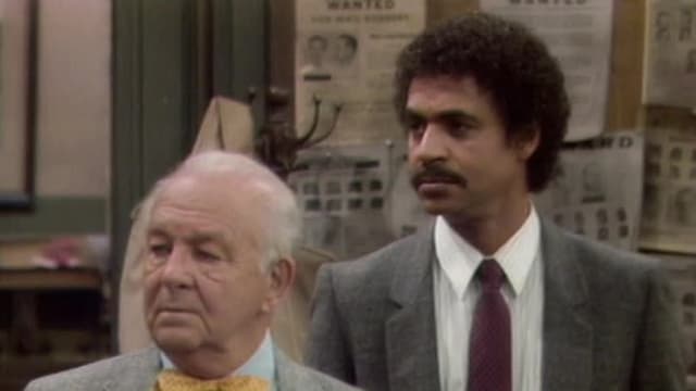 S07:E13 - The Librarian